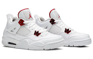 Air Jordan 4 retro metallic red